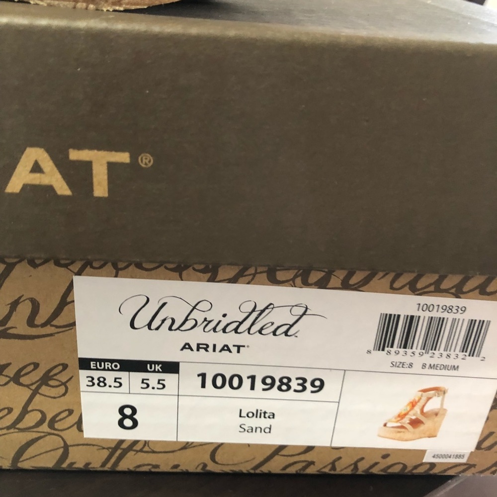 Shoes - Picture 3 of 4